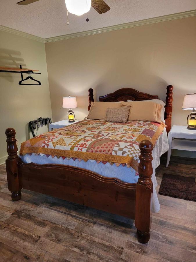 Moonlight Manor Bed & Breakfast Floyd Ngoại thất bức ảnh